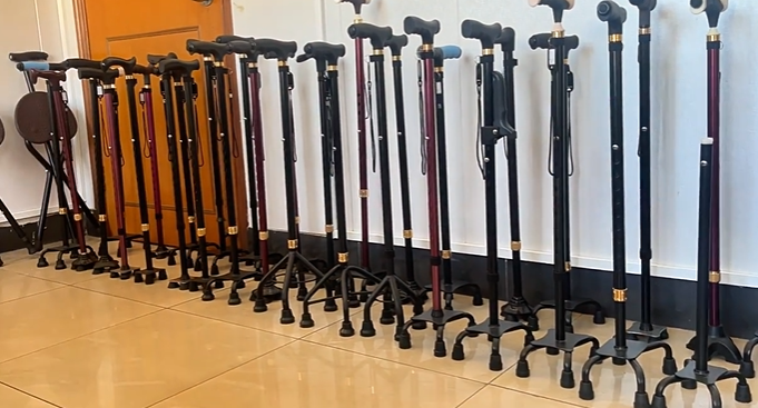 How to make a walking stick-Ningbo Henghai walking stick